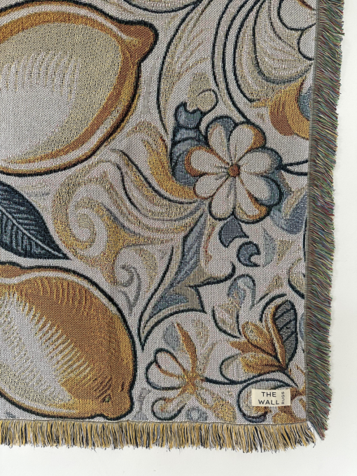 A wall rug with Amalfi lemons